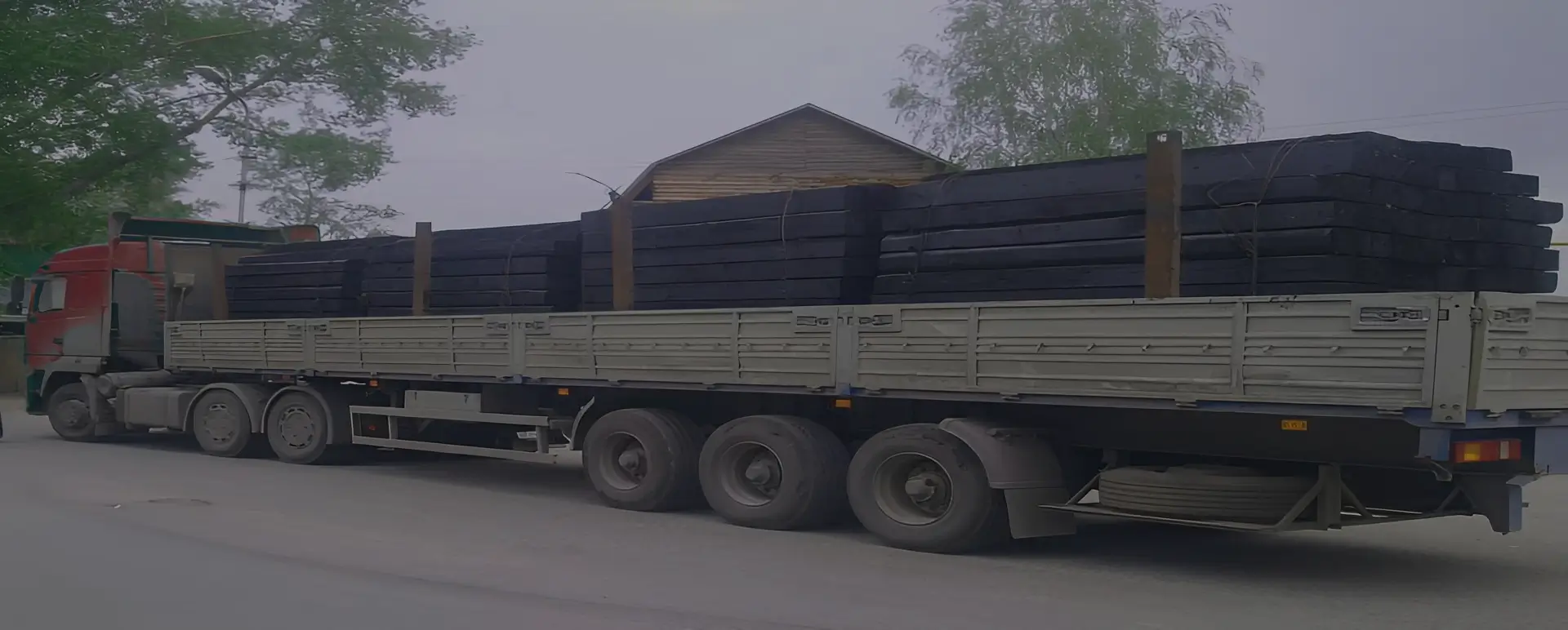 Сервис от транспортной компании по доставке шпал по России из Раевского автотранспортом