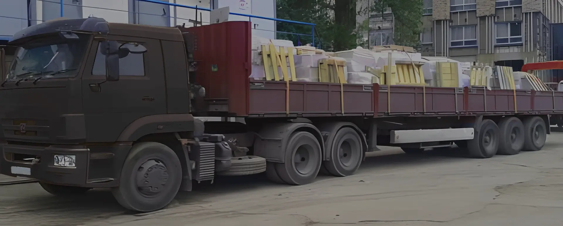 Заказать грузоперевозку бортовой машиной стройматериалов по России из Раевского с гибкой системой оплаты